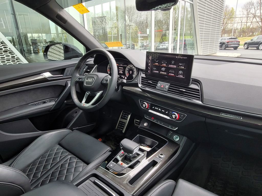 Used 2024 Audi SQ5 Prestige image 18
