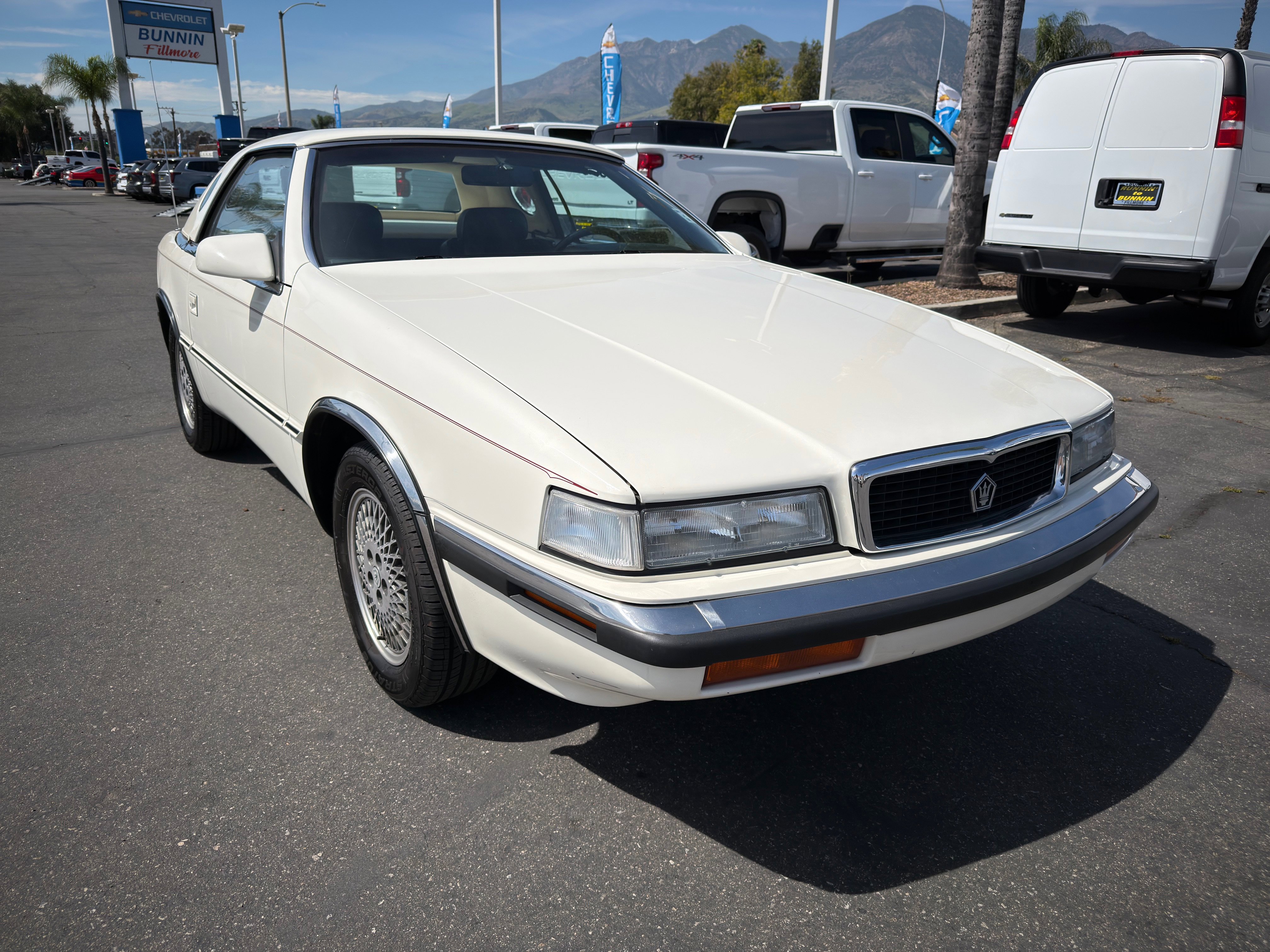 Used 1991 Chrysler TC by Maserati image 2