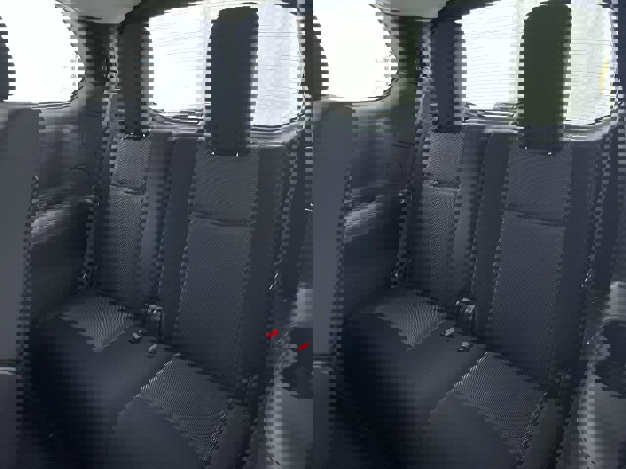 Used 2019 Nissan Pathfinder SV image 21