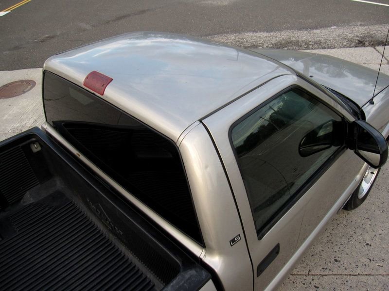 Used 2001 Chevrolet S10 Pickup LS w/ Preferred Equipment Group image 14