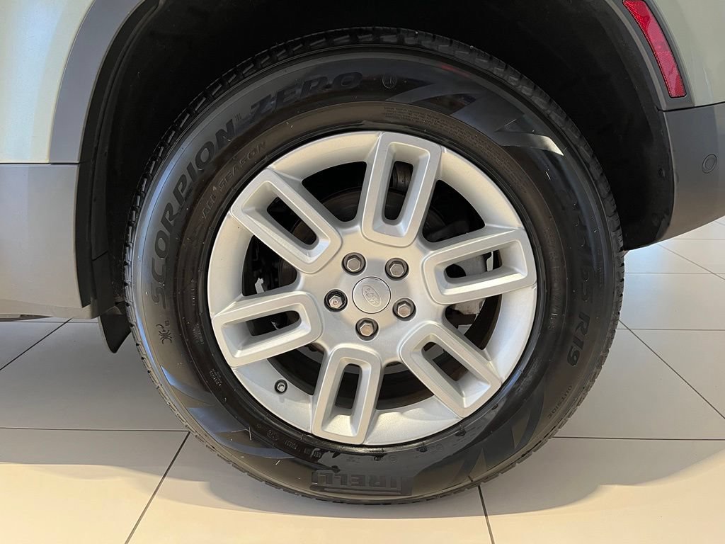 Certified 2020 Land Rover Defender 110 S AWD/4WD image 16