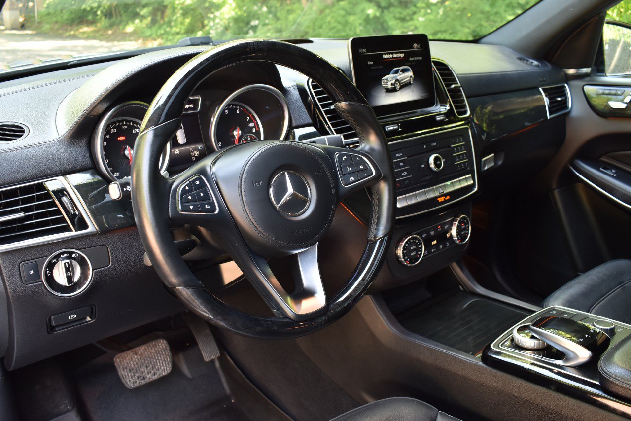 Used 2019 Mercedes-Benz GLS 550 4MATIC w/ Driver Assistance Package image 13