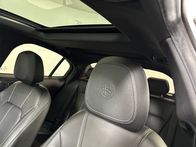Used 2022 Alfa Romeo Giulia Ti image 12