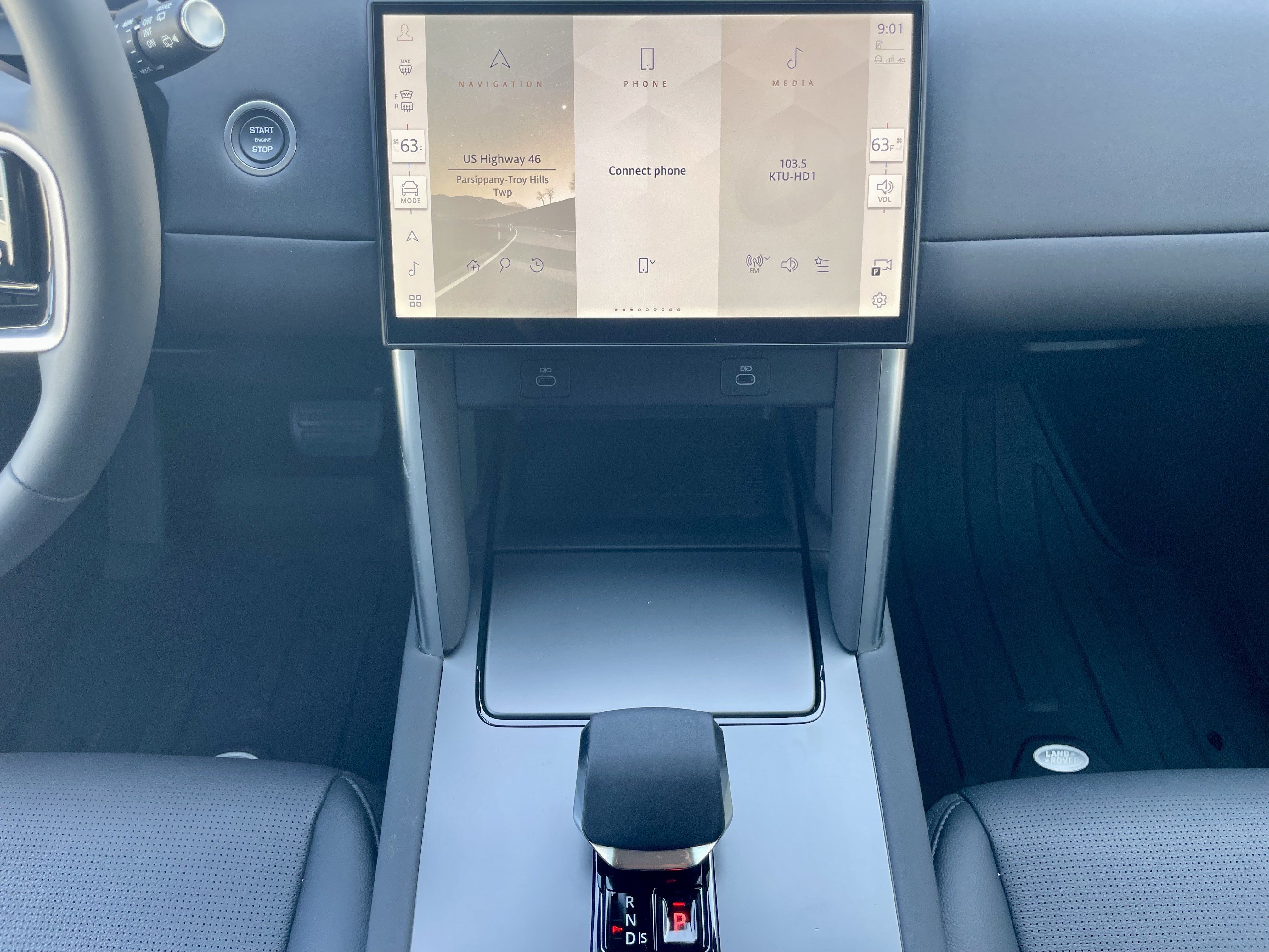 Certified 2025 Land Rover Discovery Sport S AWD/4WD image 19
