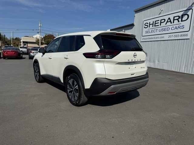 Used 2023 Nissan Rogue SV image 7