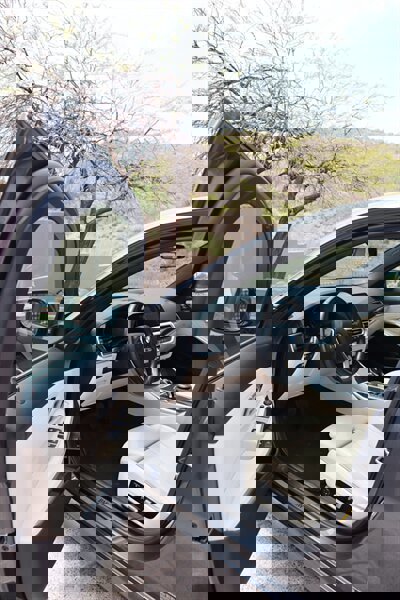 Used 2021 BMW 330e w/ Convenience Package image 32