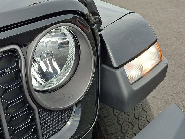 Used 2024 Jeep Gladiator Sport image 10