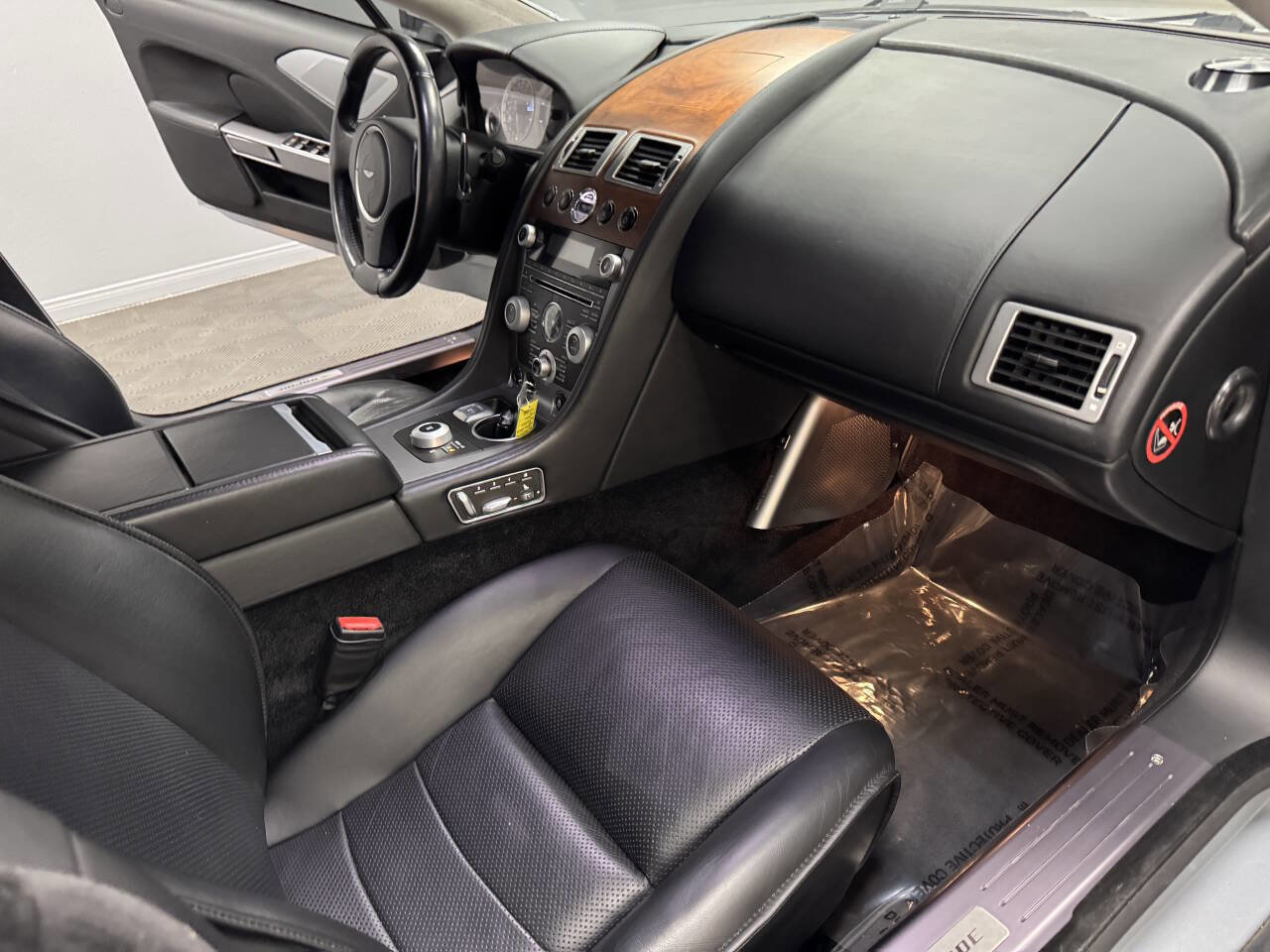 Used 2011 Aston Martin Rapide image 53