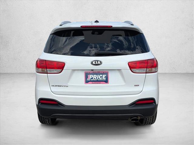 Used 2016 Kia Sorento LX image 7