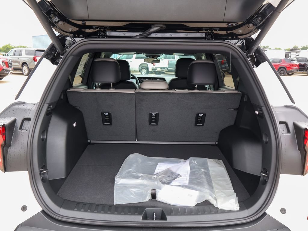 New 2027 GMC Terrain Elevation w/ Elevation Premium Package FWD image 5