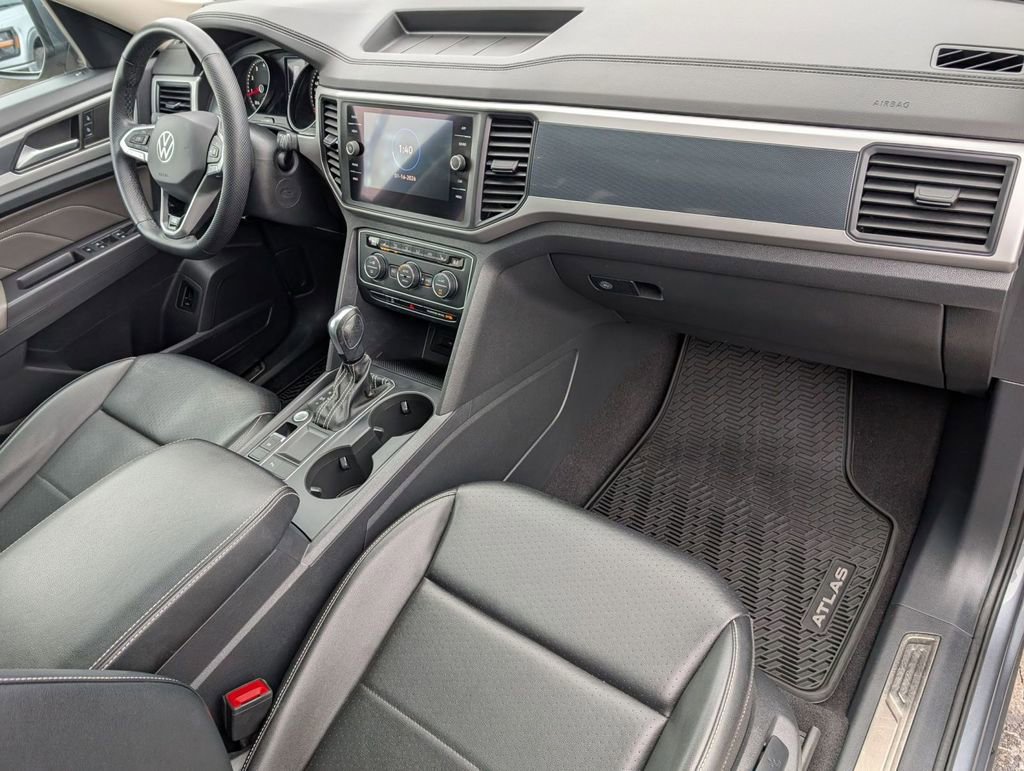 Used 2021 Volkswagen Atlas SE image 46