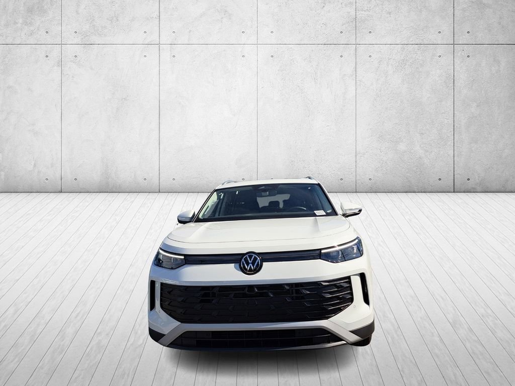 New 2026 Volkswagen Tiguan SE image 2