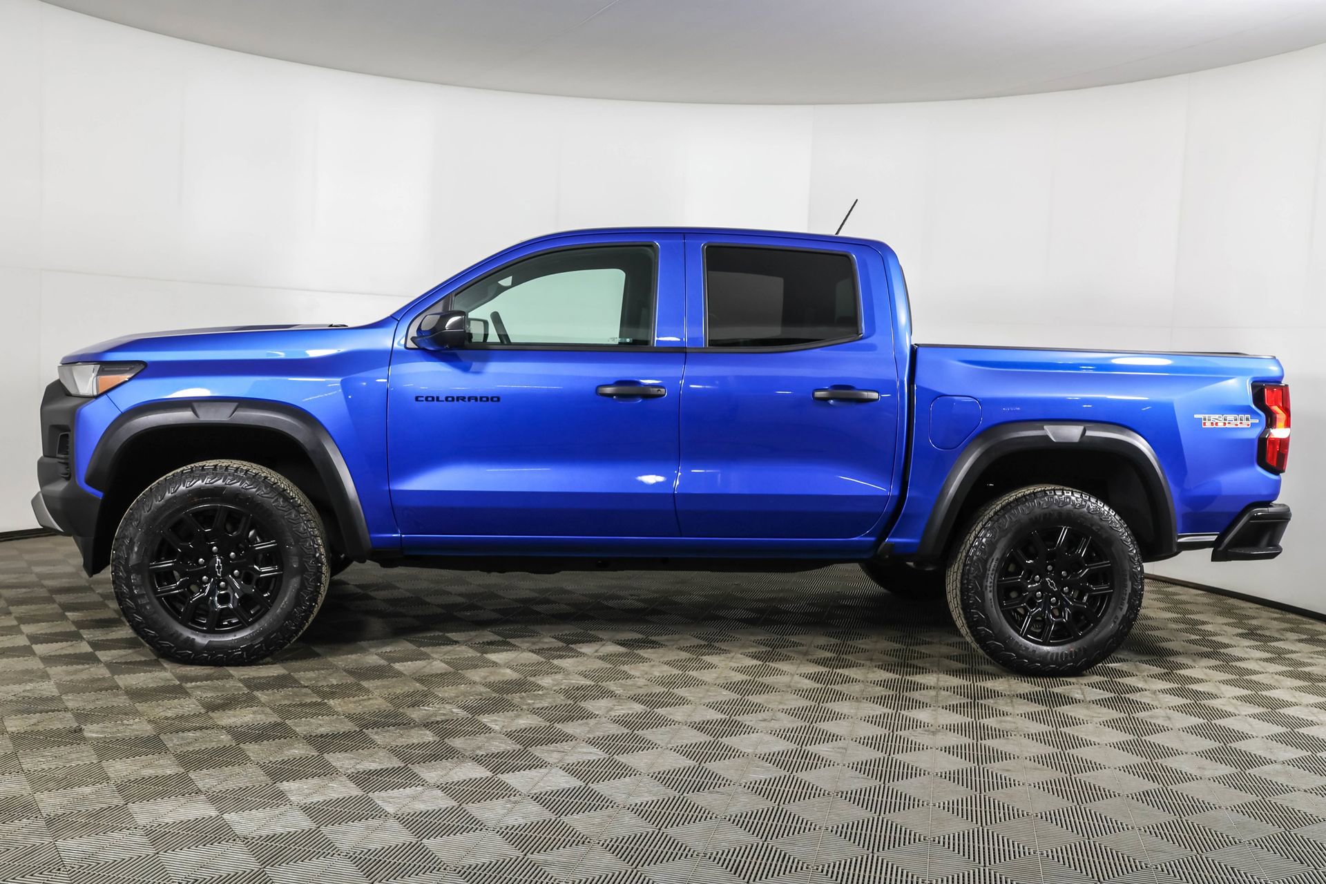Used 2024 Chevrolet Colorado Trail Boss w/ Technology Package image 19