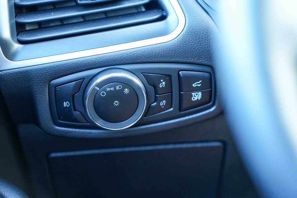 Used 2024 Ford Edge SEL w/ Convenience Package image 33