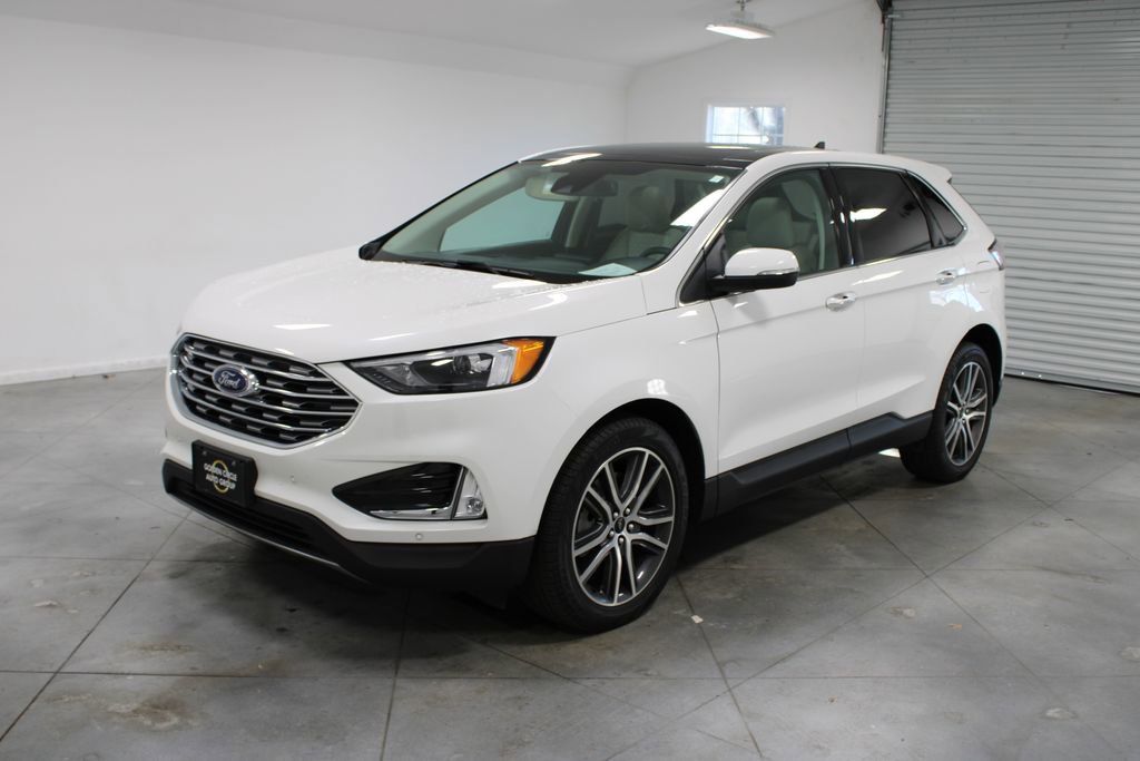 Used 2022 Ford Edge SE w/ Black Appearance Package image 4