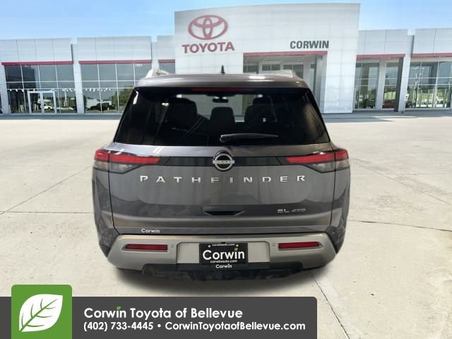 Used 2025 Nissan Pathfinder SL image 4