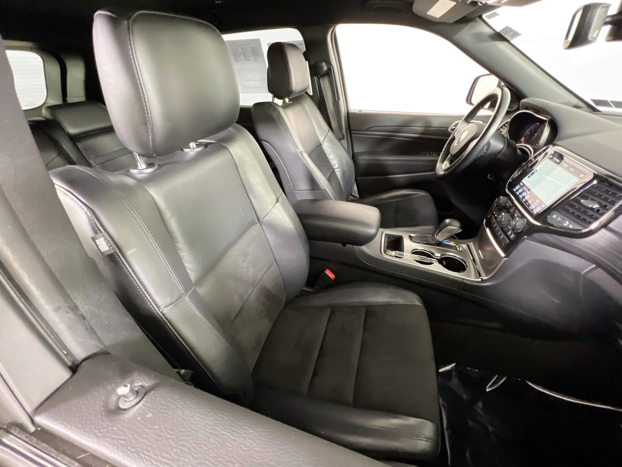 Used 2022 Jeep Grand Cherokee Laredo X image 27