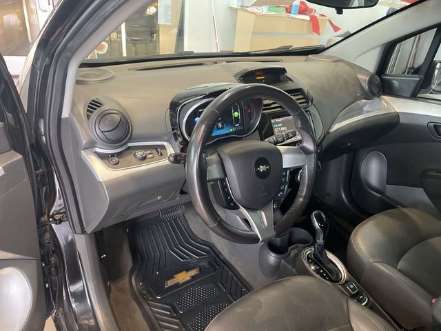 Used 2015 Chevrolet Spark LT FWD image 18