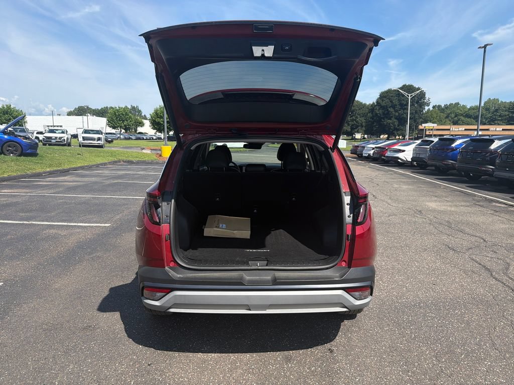 Used 2025 Hyundai Tucson SEL AWD/4WD image 25