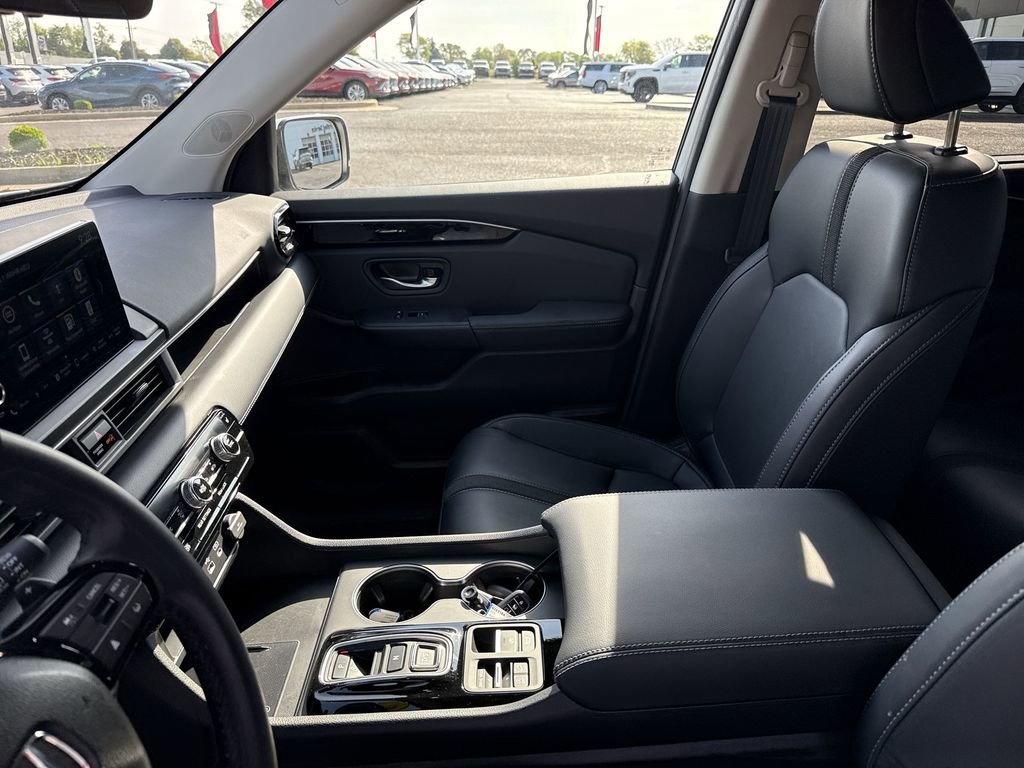 Used 2025 Honda Pilot EX-L image 15