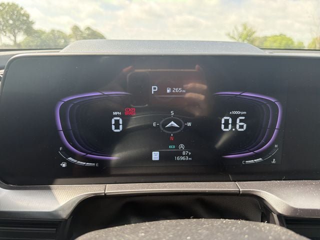 Used 2025 Kia Telluride S FWD image 31
