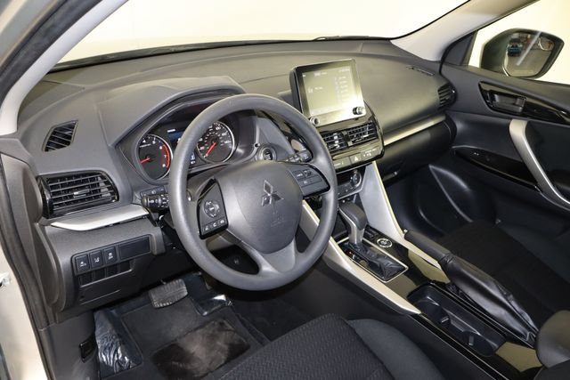 Used 2024 Mitsubishi Eclipse Cross LE AWD/4WD image 23