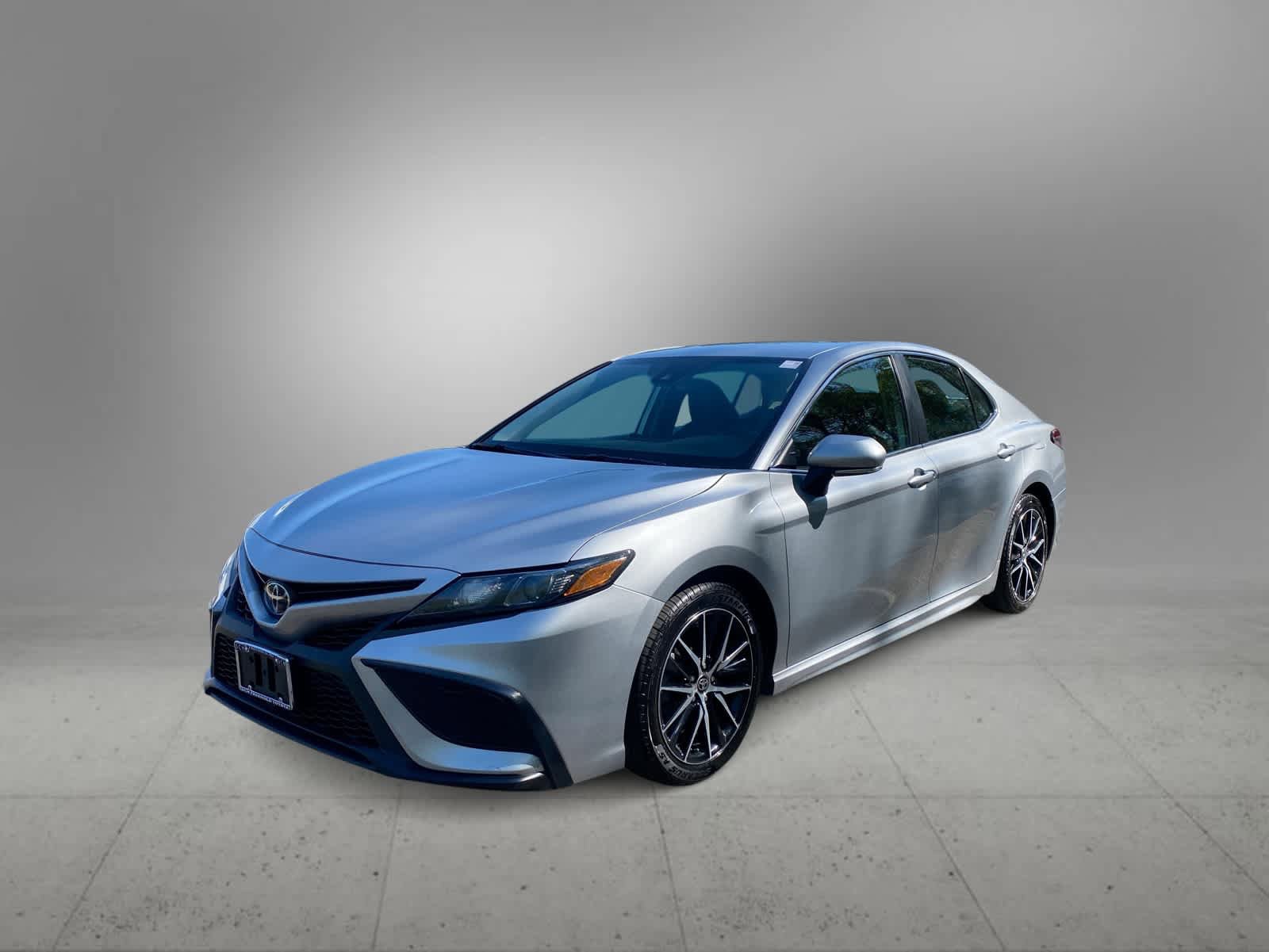 Used 2024 Toyota Camry SE