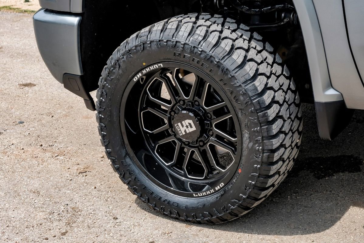 Used 2025 Chevrolet Silverado 2500 LT w/ Convenience Package image 62