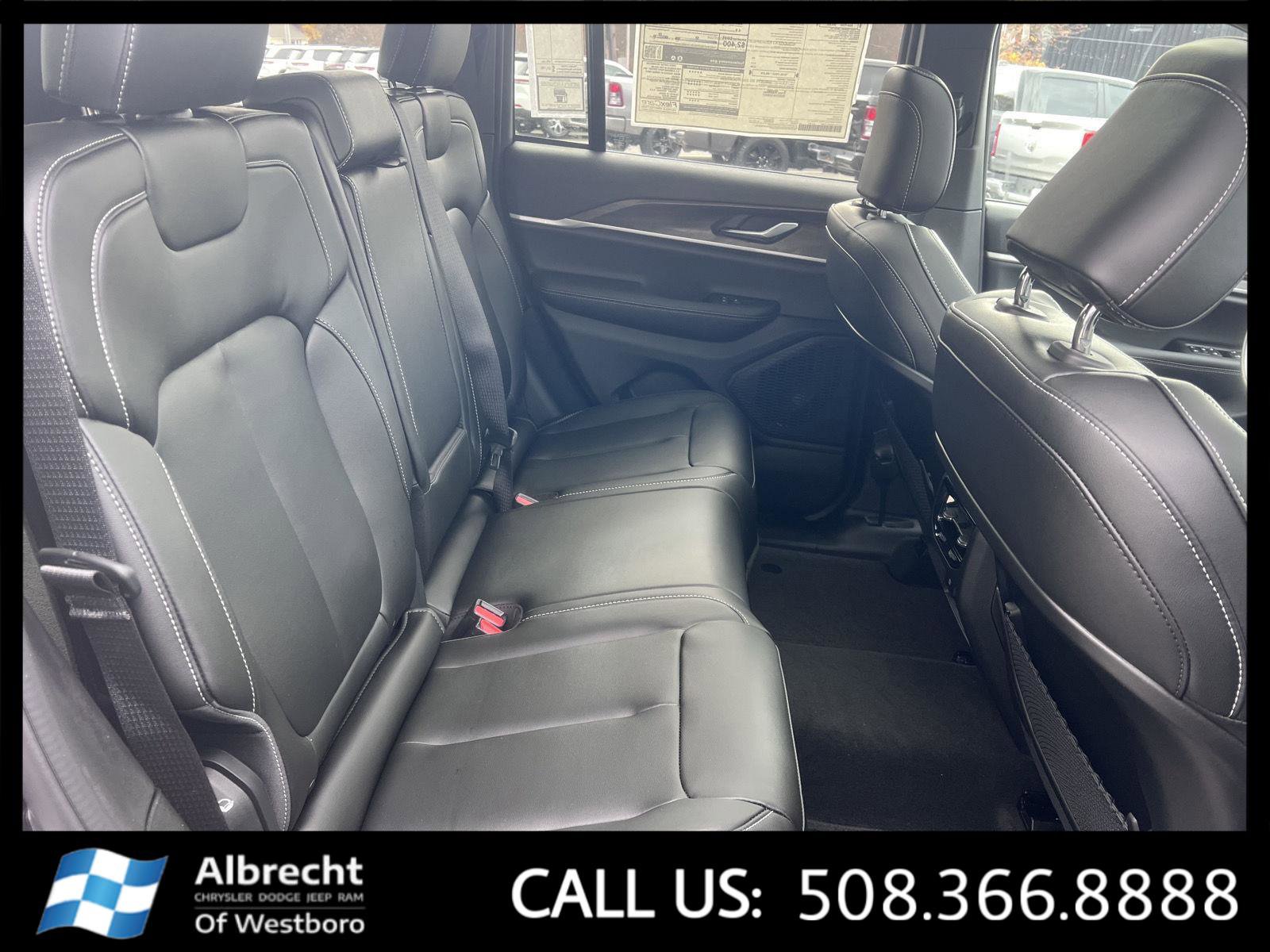 New 2025 Jeep Grand Cherokee Limited image 14