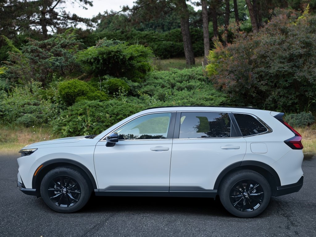 Certified 2024 Honda CR-V Sport-L image 2