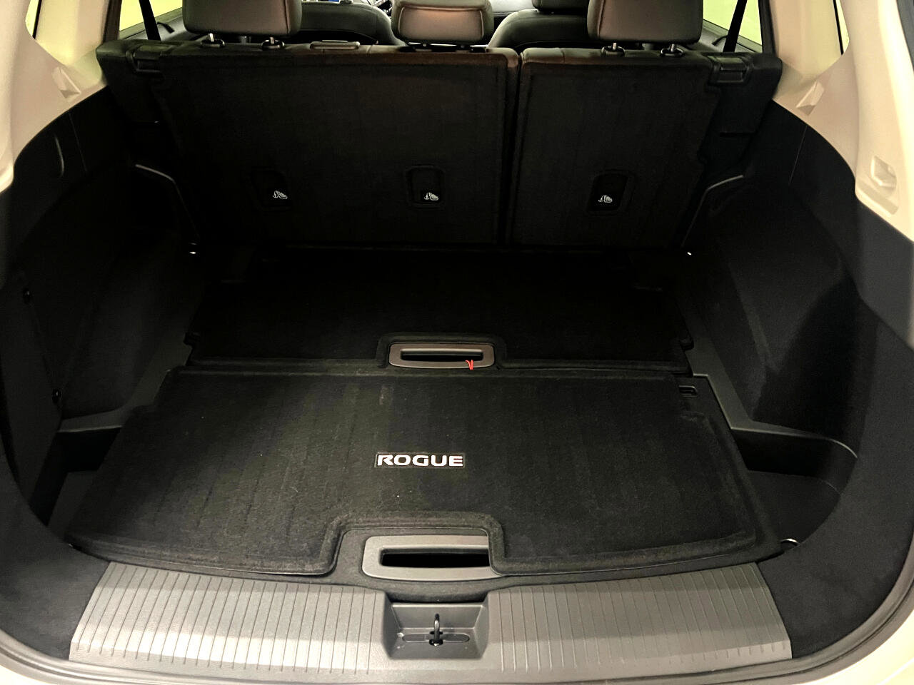 Used 2024 Nissan Rogue SL w/ SL Premium Package image 20