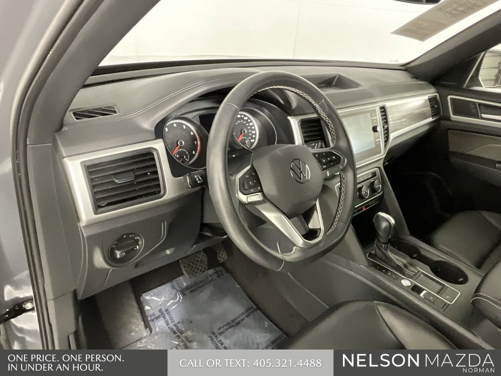 Used 2021 Volkswagen Atlas Cross Sport SE image 32