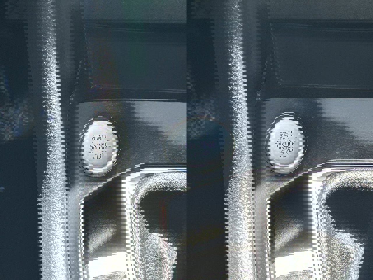 Used 2022 Volkswagen Taos SE FWD image 22