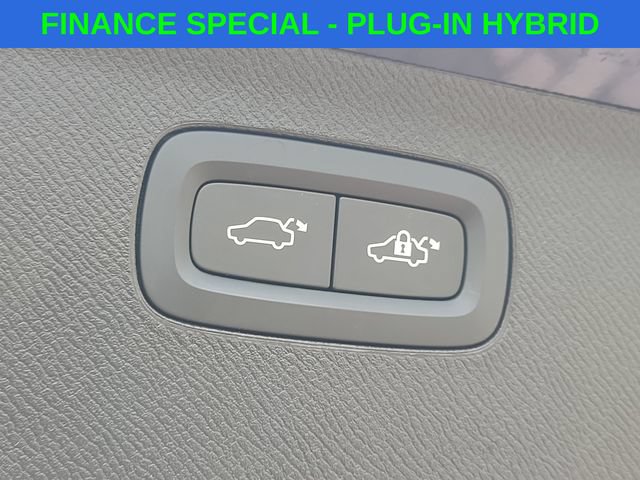 Used 2024 Volvo XC90 T8 Plus w/ Protection Package Premier AWD/4WD image 9
