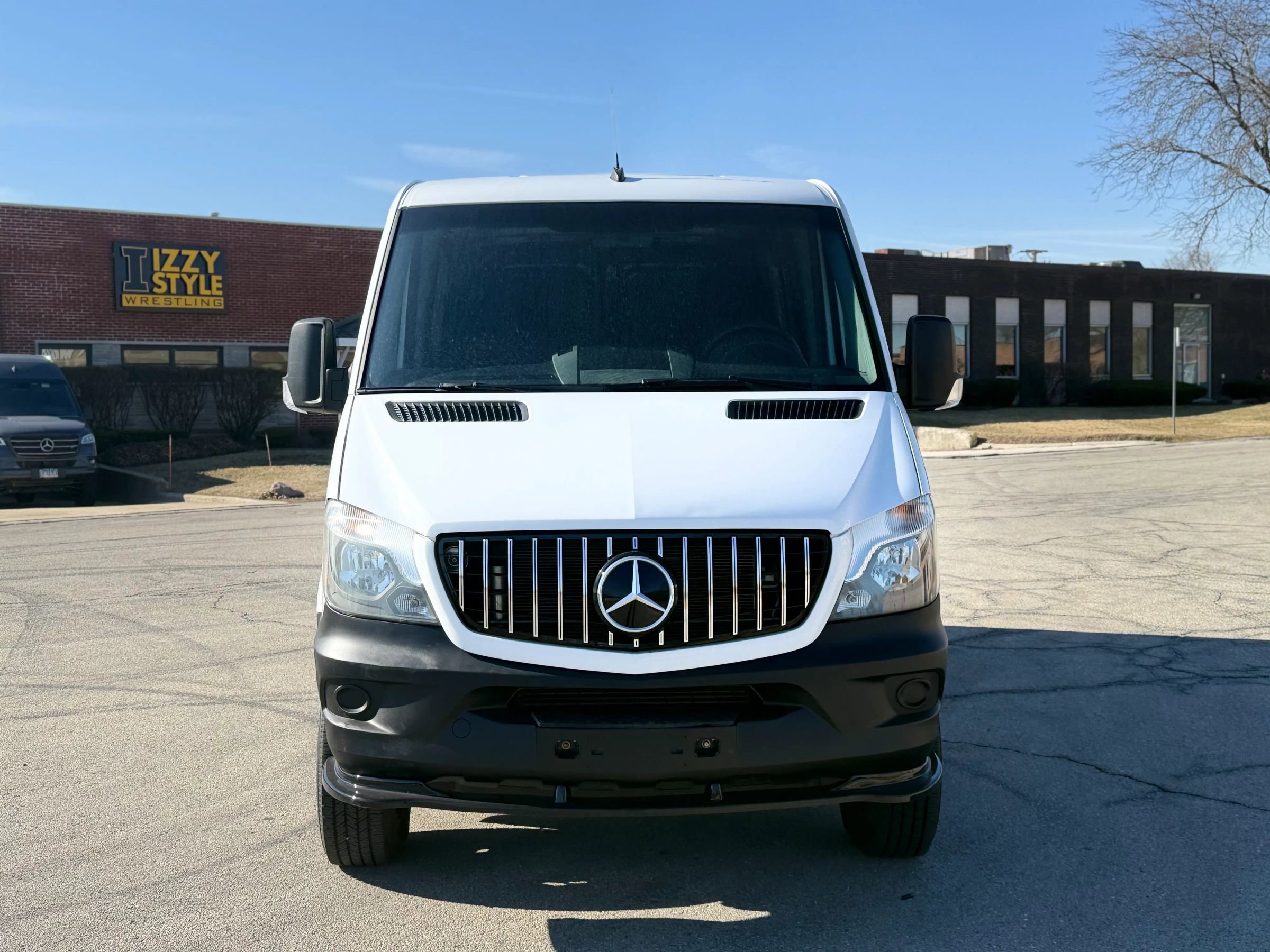 Used 2017 Mercedes-Benz Sprinter 2500 w/ Workspace Access Package image 2