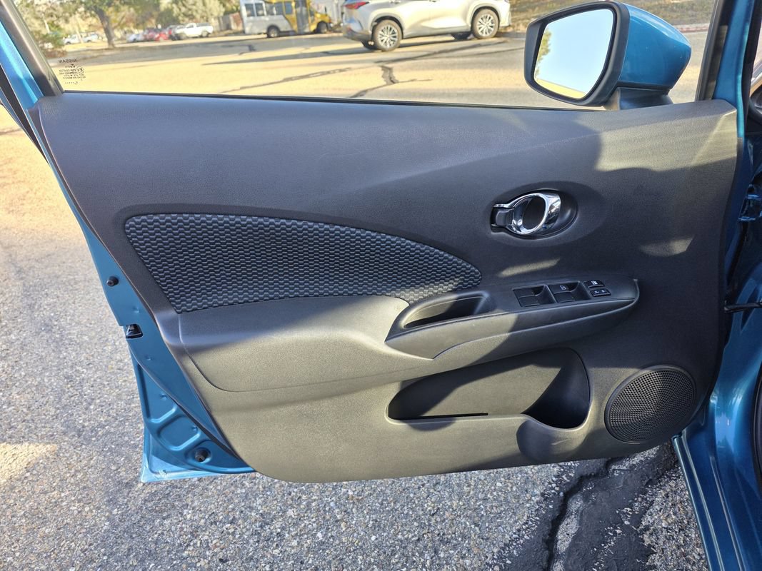 Used 2016 Nissan Versa Note SV FWD image 13