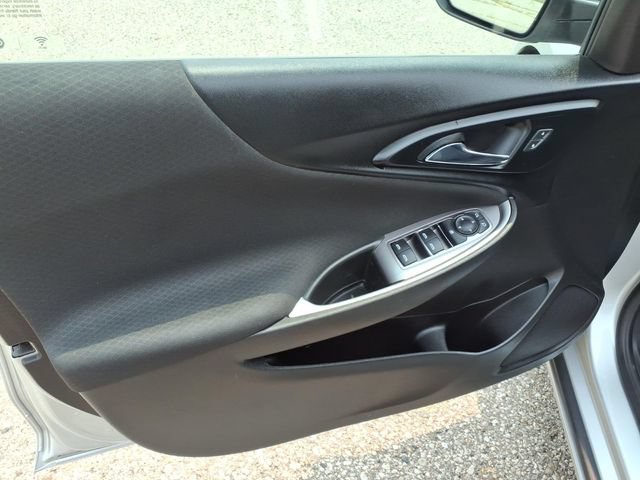 Used 2021 Chevrolet Malibu LS FWD image 11
