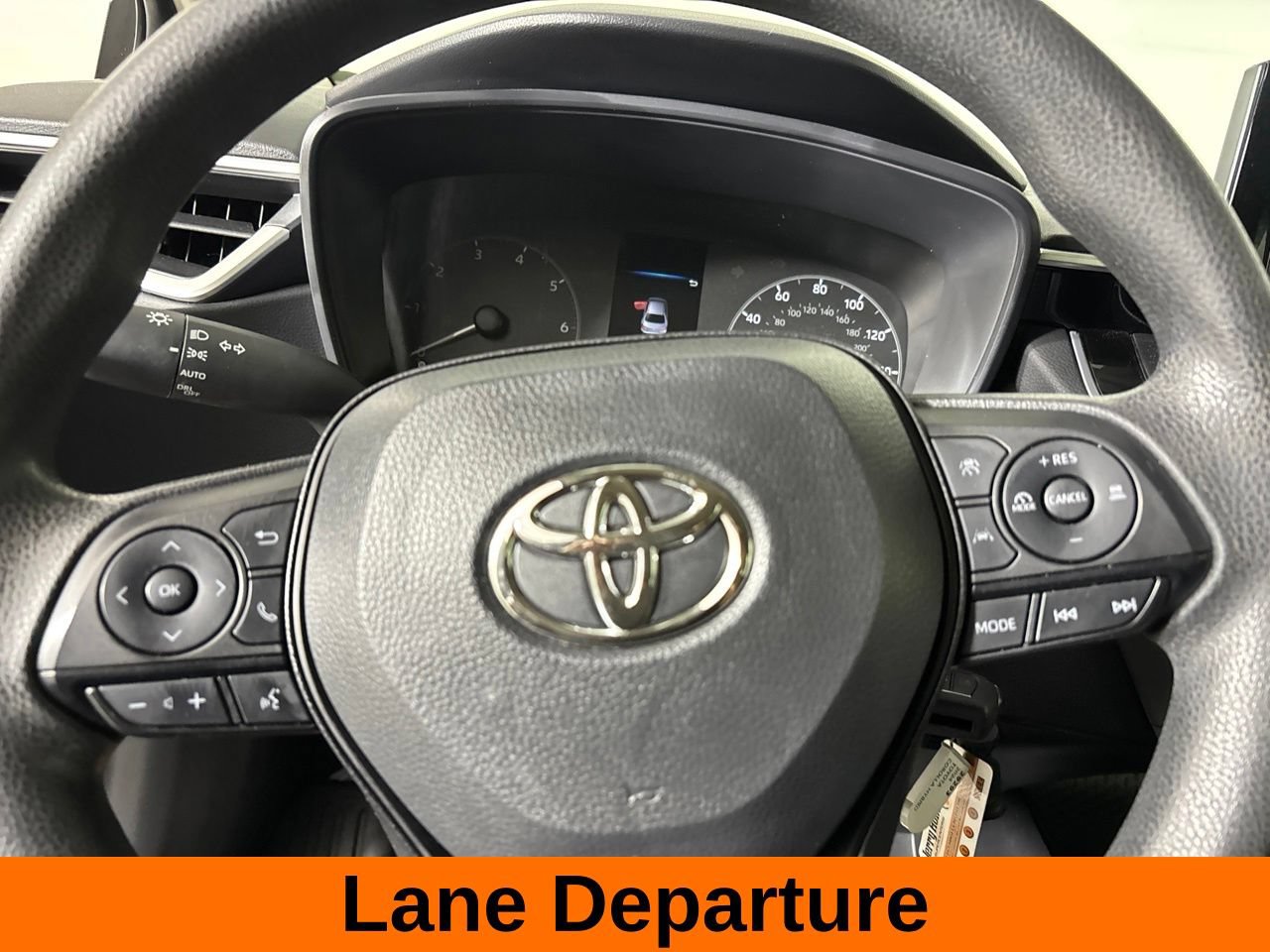 Used 2024 Toyota Corolla LE FWD image 14