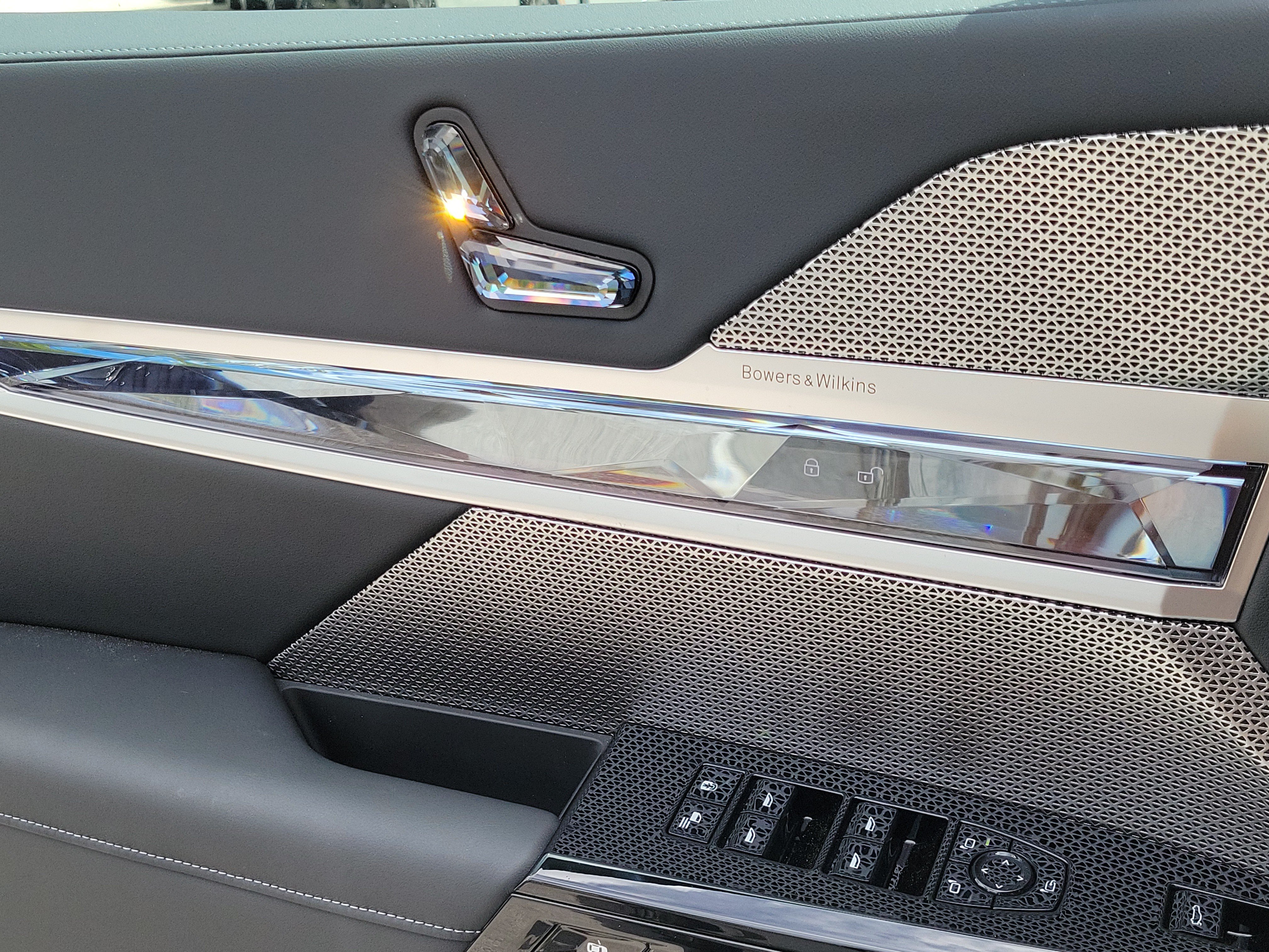 New 2026 BMW 740i w/ Executive Package RWD image 15