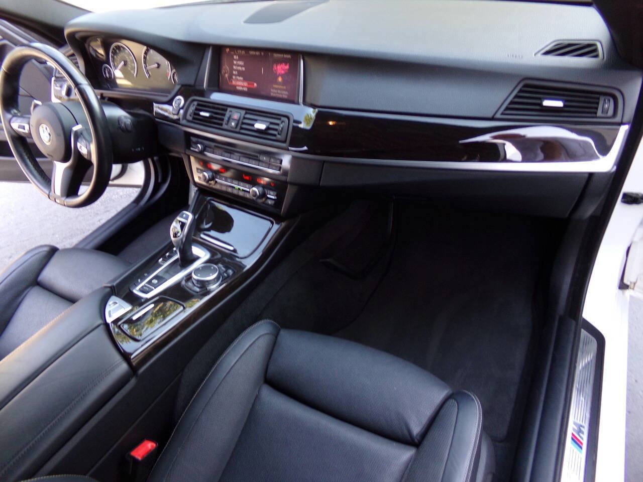 Used 2016 BMW 535i Sedan image 24