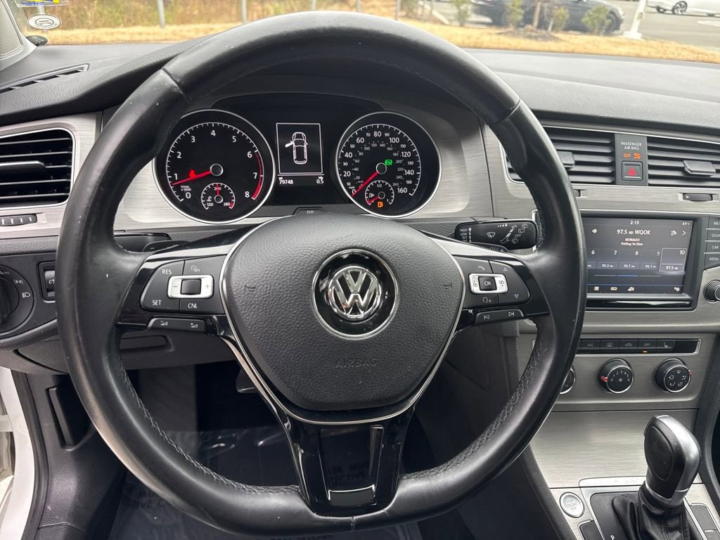 Used 2017 Volkswagen Golf Wolfsburg Edition image 18