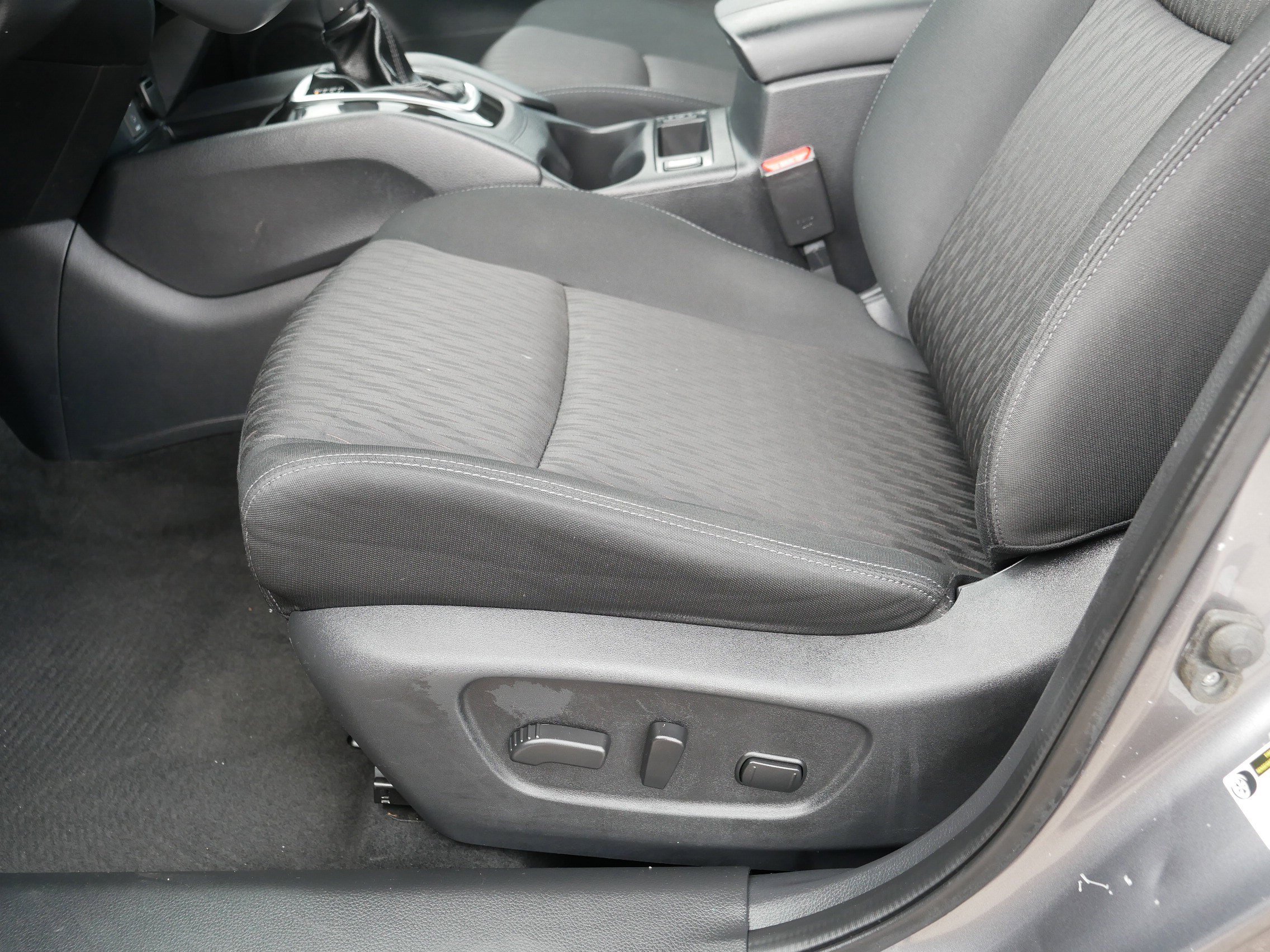 Certified 2017 Nissan Rogue SV AWD/4WD image 20