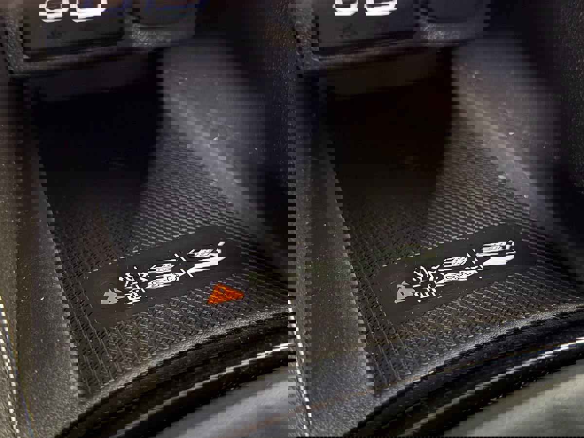 Used 2023 Chevrolet Bolt EUV LT image 24