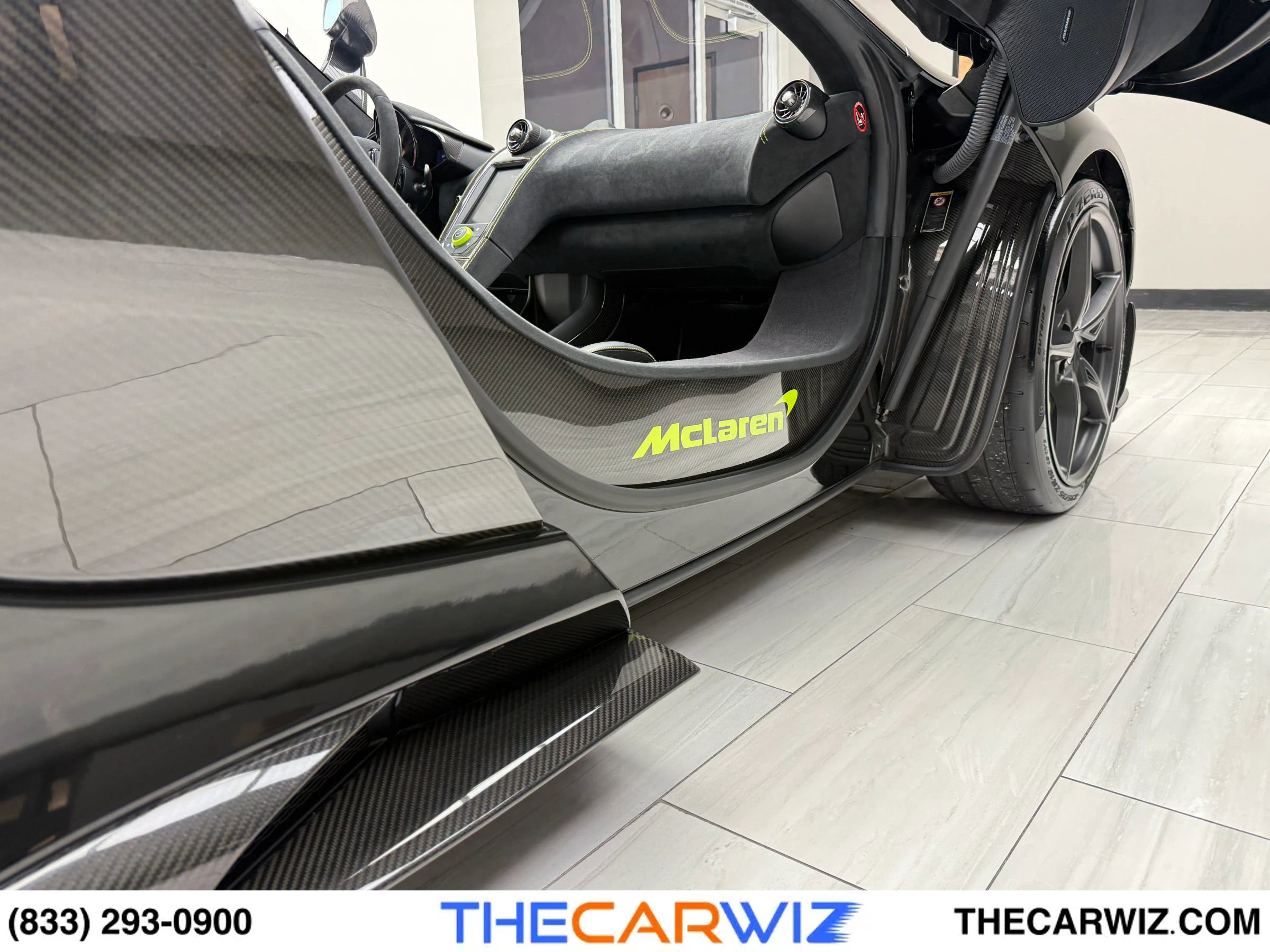 Used 2016 McLaren 675LT Spider image 76