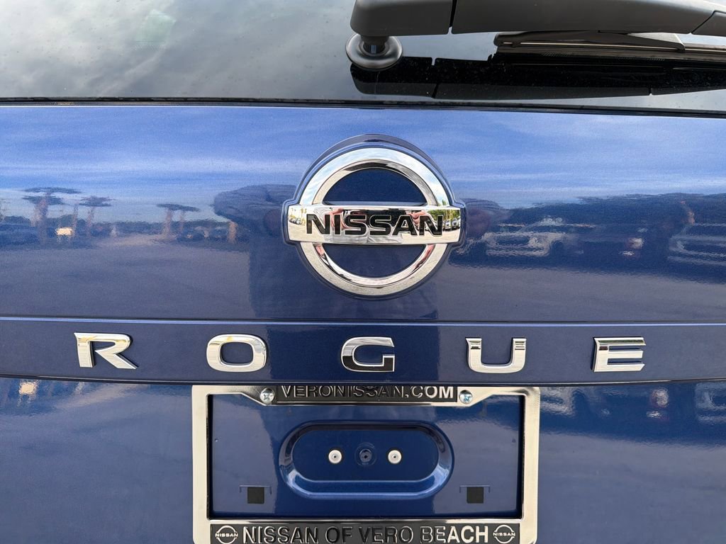 Used 2021 Nissan Rogue SL w/ Premium Package FWD image 10