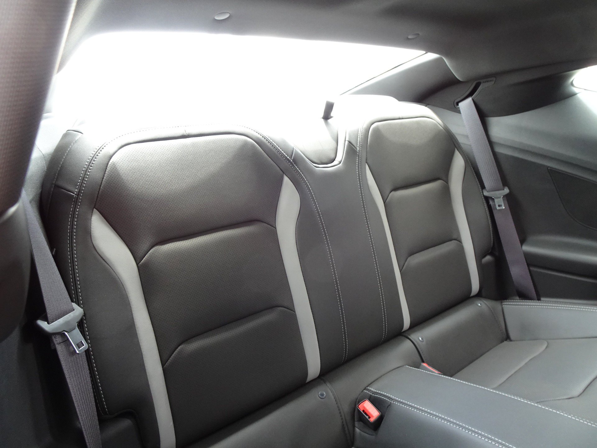 Used 2017 Chevrolet Camaro SS RWD image 18