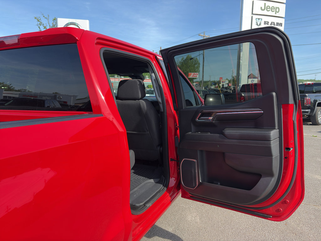 Used 2023 Chevrolet Silverado 1500 RST AWD/4WD image 20