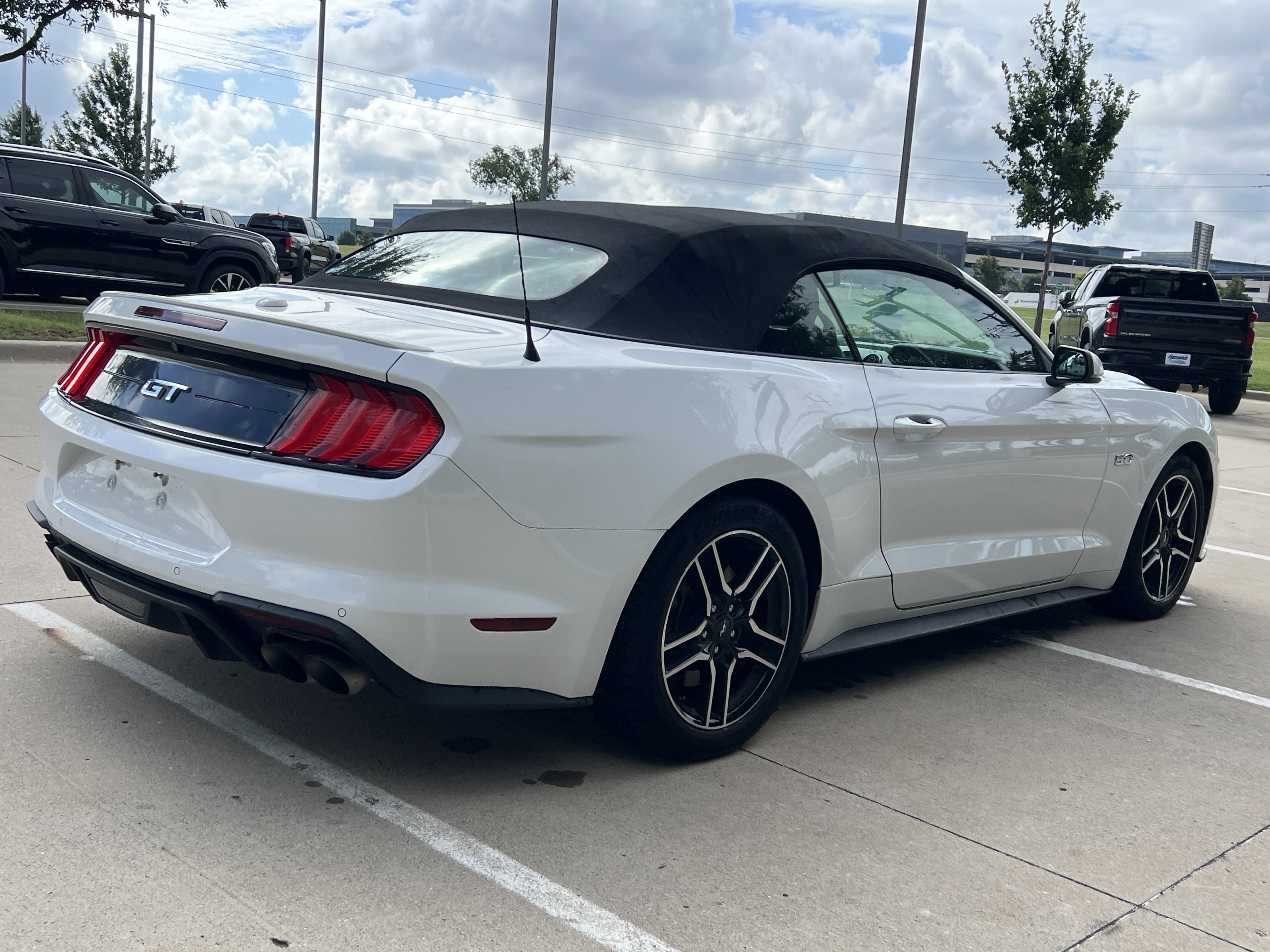 Used 2019 Ford Mustang GT Premium RWD image 9