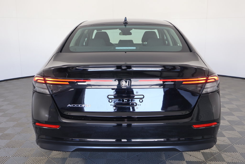 Used 2023 Honda Accord EX image 5