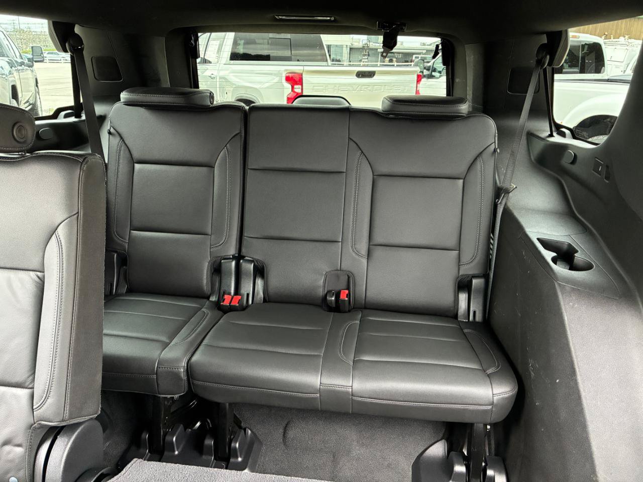 Used 2021 Chevrolet Tahoe Z71 w/ Luxury Package AWD/4WD image 30